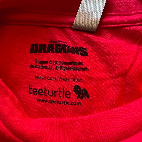 Holiday tee turtle shirt with Toothless - Picture 3 of 3